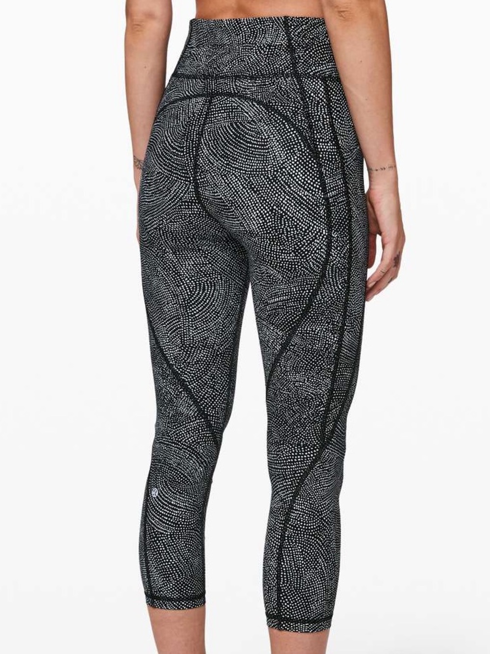 Lululemon size 4 Time To Sweat Crop *23" High-Waist Patterned Active Leggings
